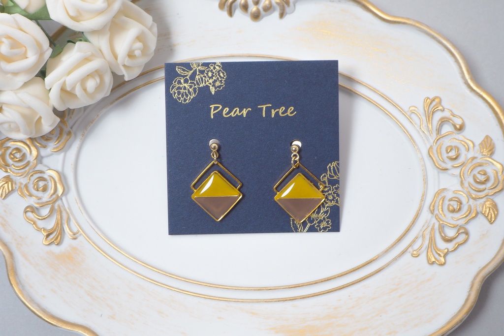 スクエアバイカラーピアスorイヤリング