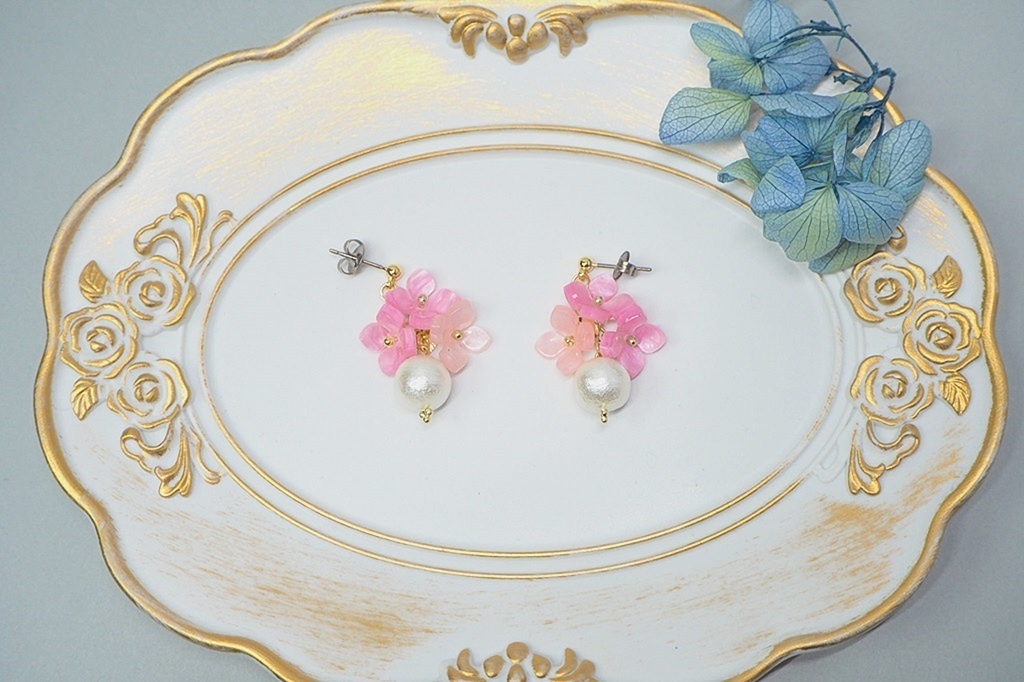 花てまり//紫陽花のピアスorイヤリング