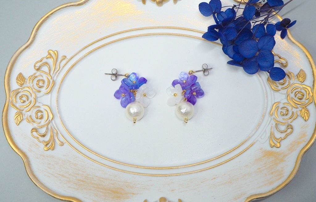 花てまり//紫陽花のピアスorイヤリング