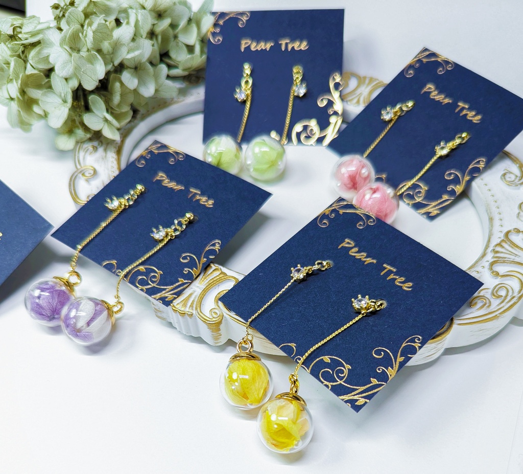 四葩//紫陽花のガラスドームピアスorイヤリング