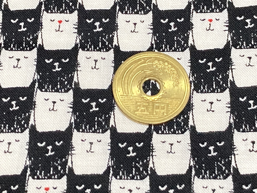 マスクカバー(プリーツ仕立て)+おまけ付き(猫オセロ) 飛沫感染防止+肌荒れ防止