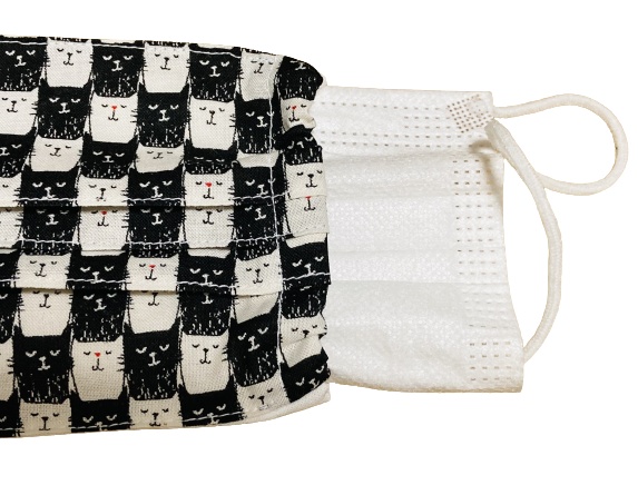 マスクカバー(プリーツ仕立て)+おまけ付き(猫オセロ) 飛沫感染防止+肌荒れ防止