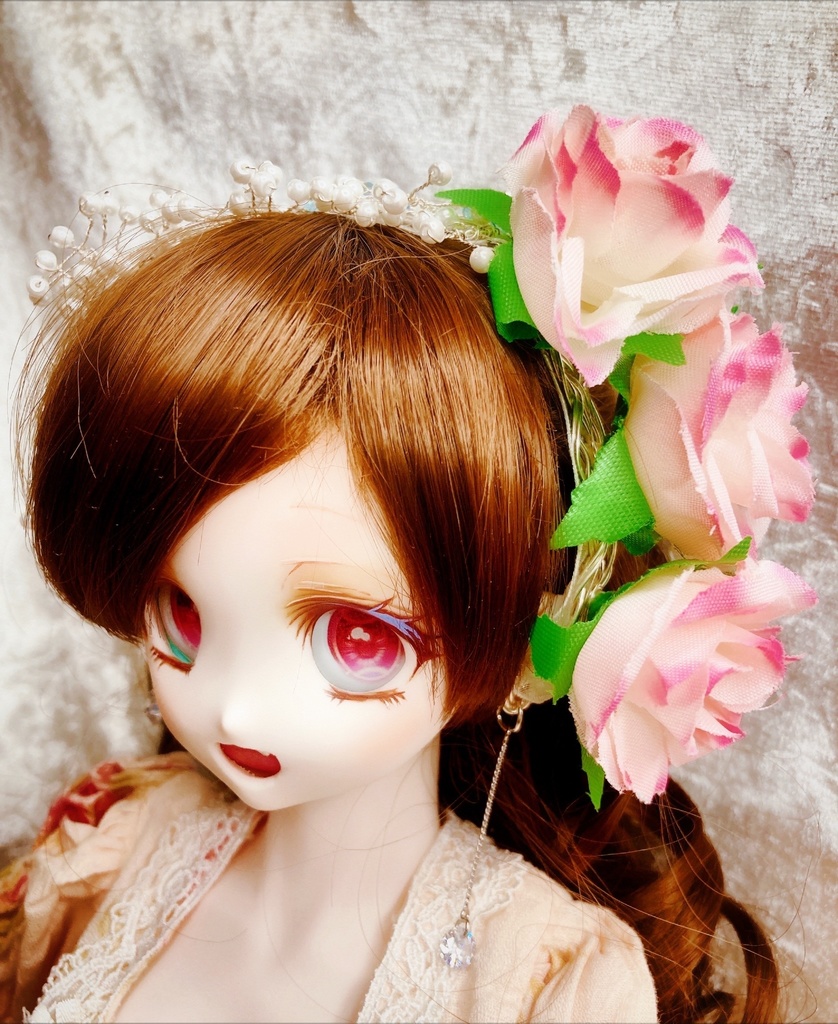 桃薔薇のカチューシャは