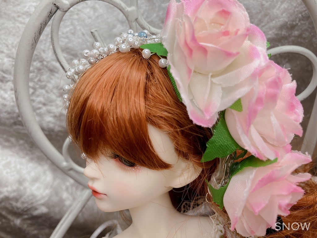 桃薔薇のカチューシャは