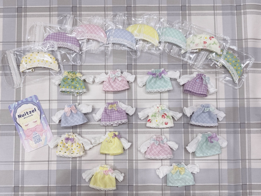 【セミオーダー】いちご柄のスモックワンピースとハーフボンネット