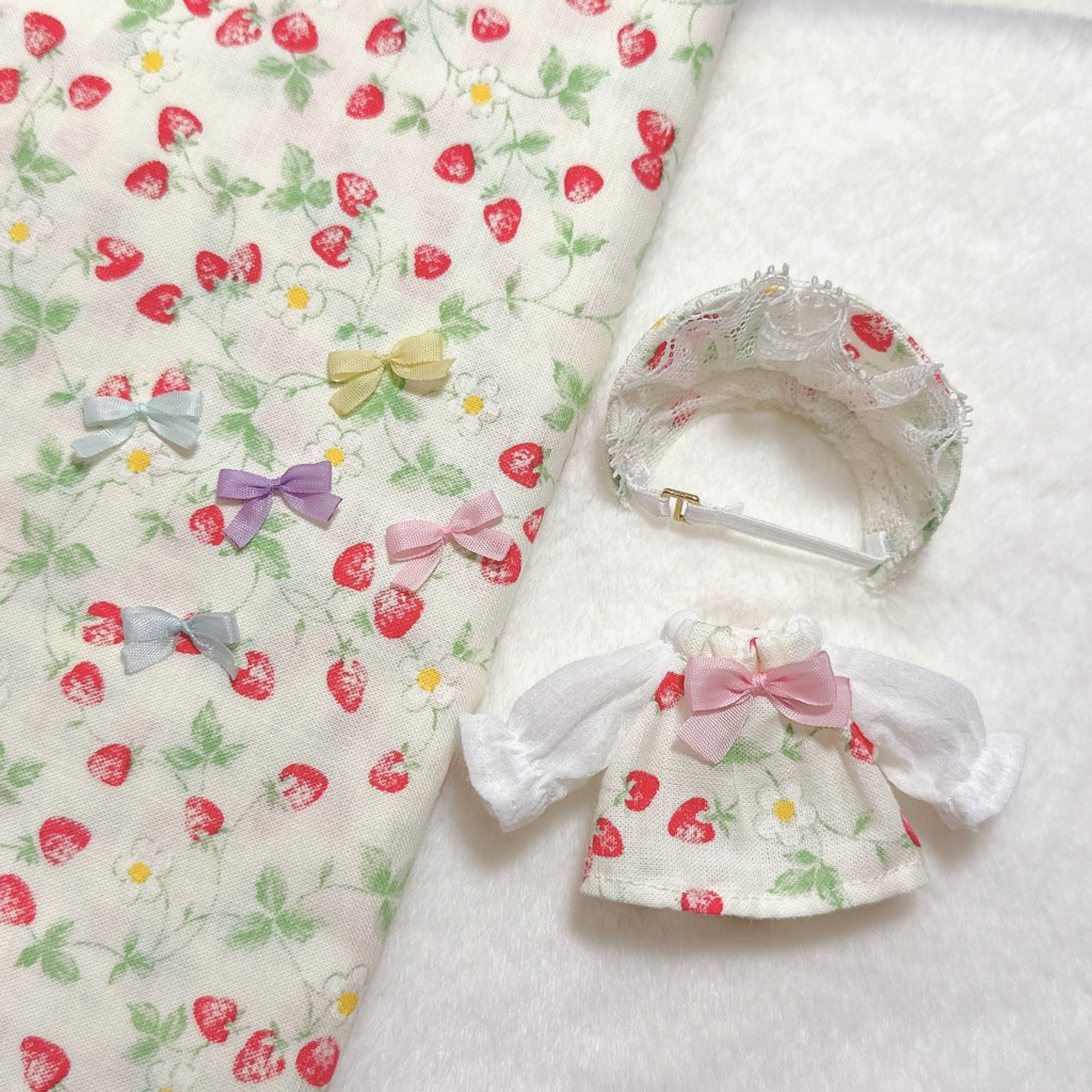 【セミオーダー】いちご柄のスモックワンピースとハーフボンネット
