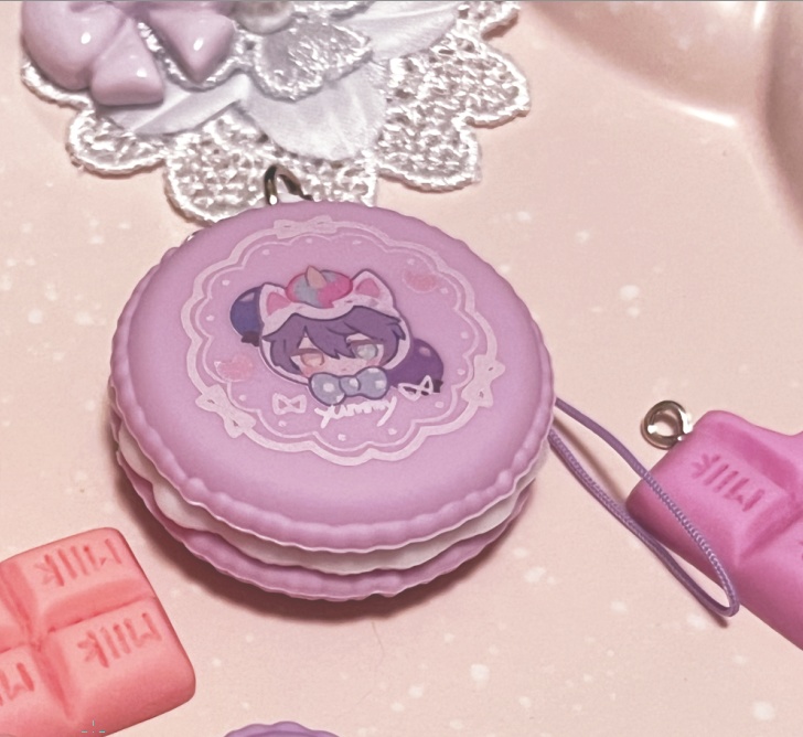 さくらマカロンラバーキーホルダー丸型　みか