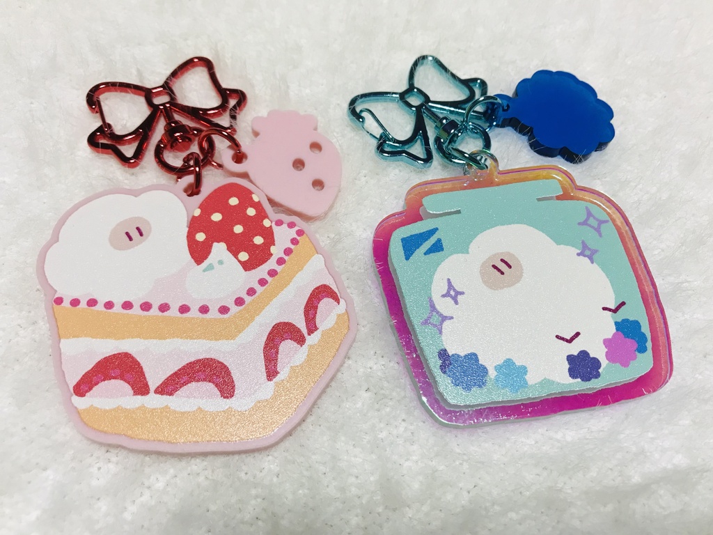 もこもこ苺アクリルキーホルダー