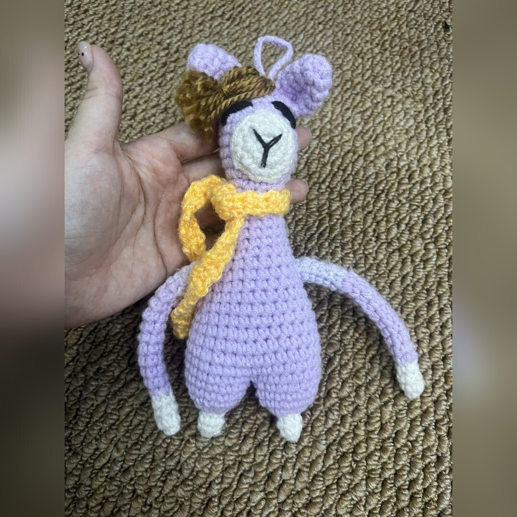 【受注生産】ラベンダーのアルパカ|手編みの編みぐるみ(約23〜35cm)