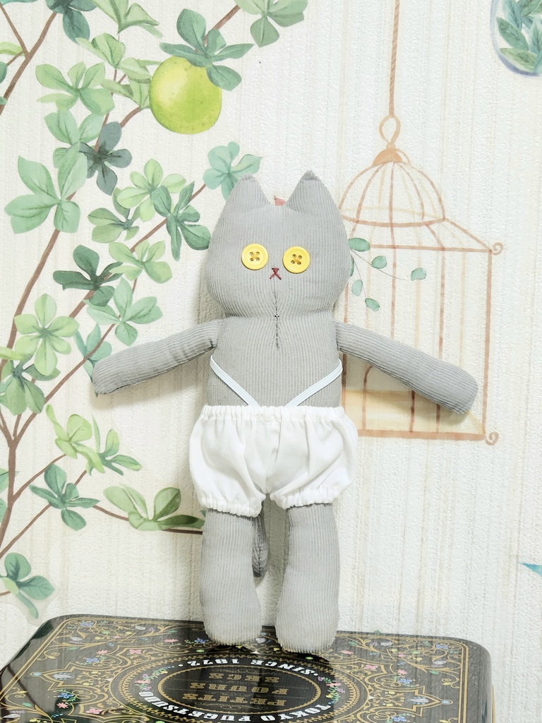 ぬいぐるみ おきがえねこちゃん・うすグレー