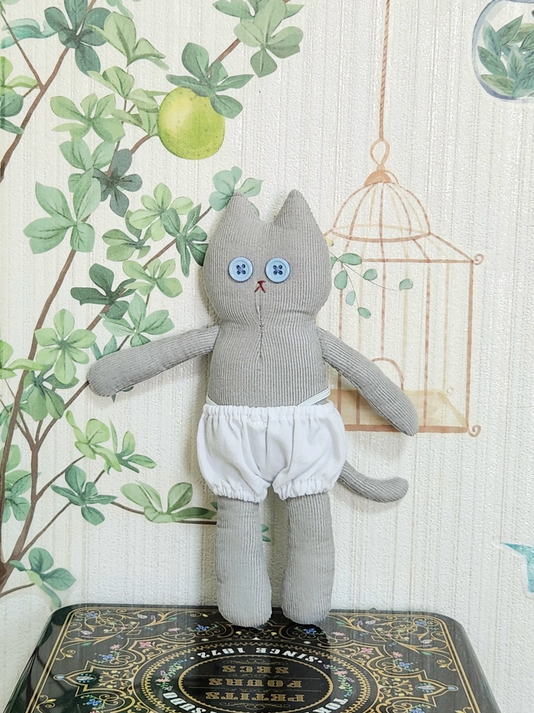ぬいぐるみ おきがえねこちゃん・うすグレー