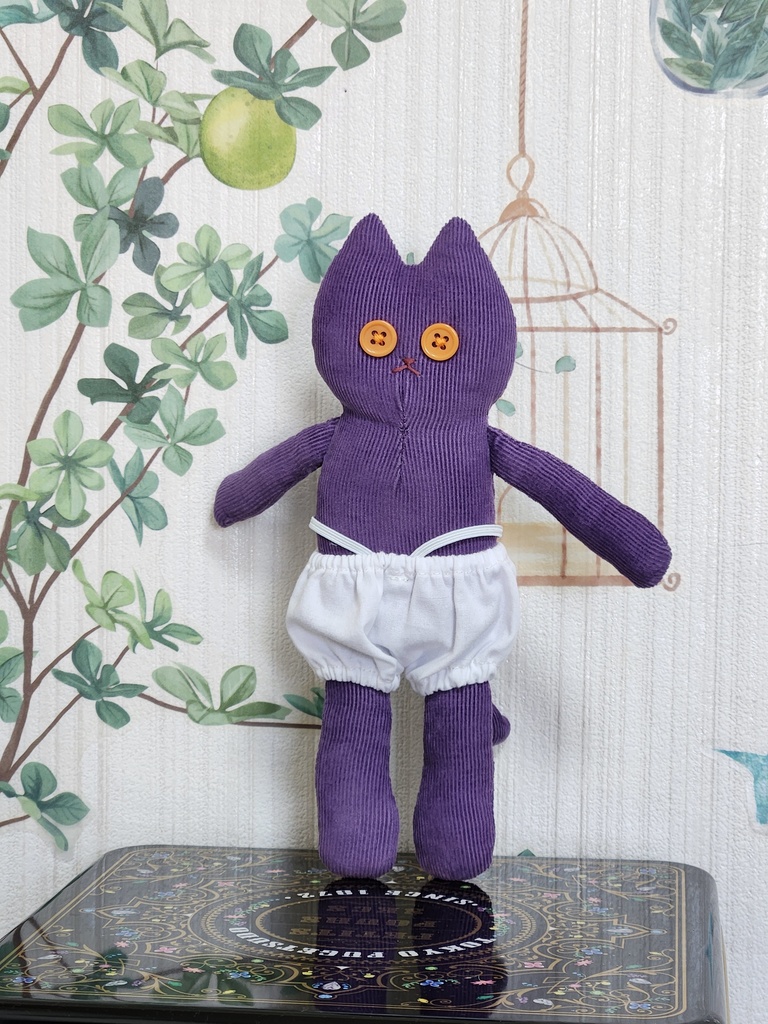 ぬいぐるみ　おきがえねこちゃん・むらさき色