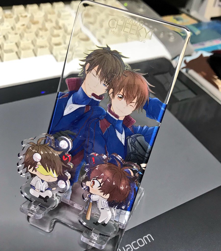 misawaアクリルスマホスタンド