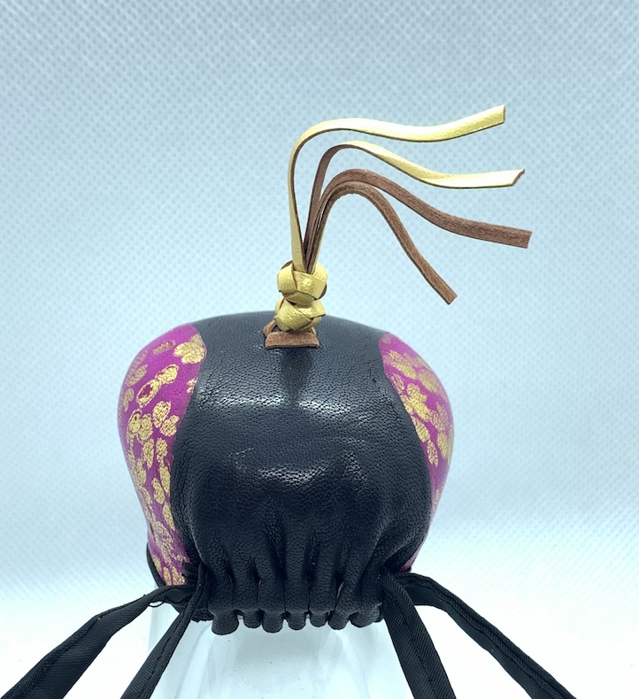 【完売御礼】 ハリスホーク(おす)用フード 紫に金桜