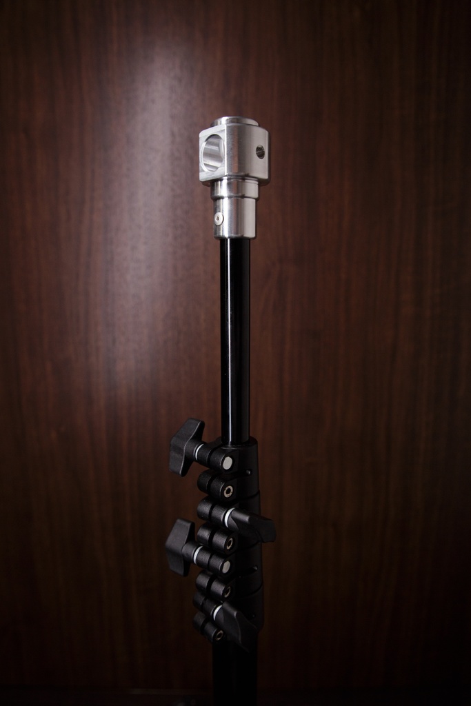 ライトスタンド用メスダボヘッド シャフト径16mm対応