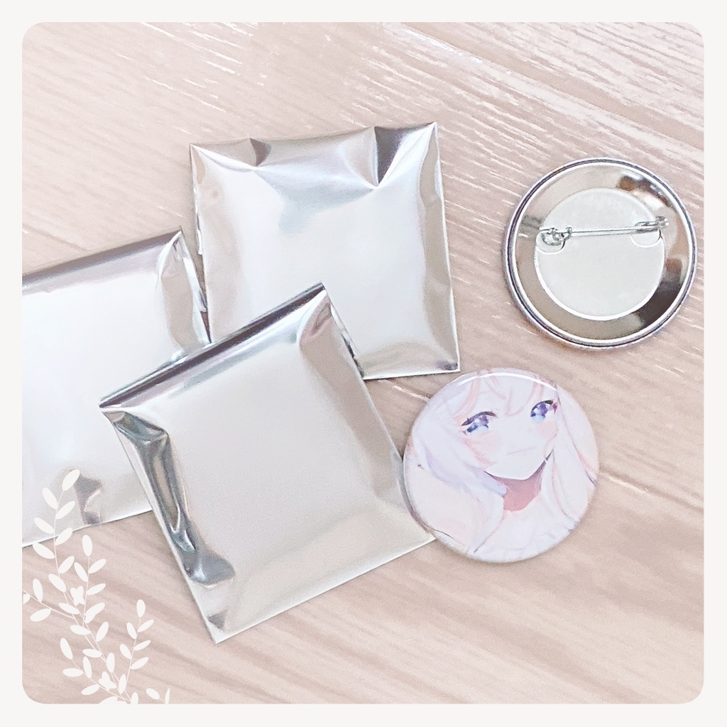 ［BOOSTお礼品］シークレット缶バッジ