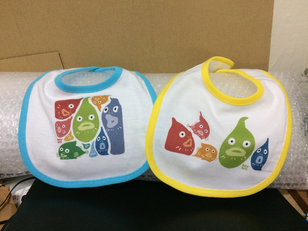 ダンゴウオよだれ掛け(スタイ/ビブ)黄色・四角タイプ