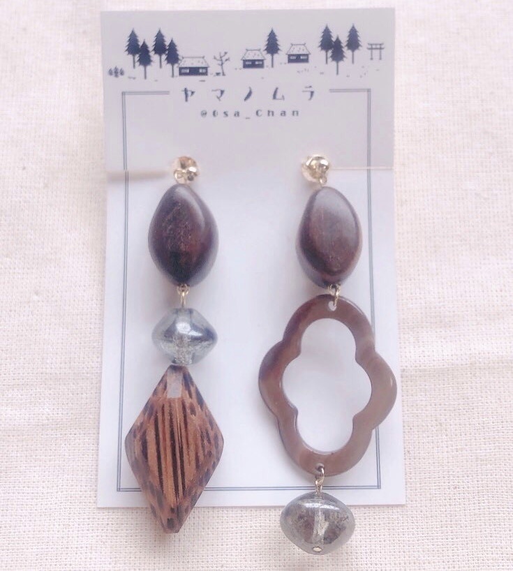 ツイステ／ラギー イメージピアス