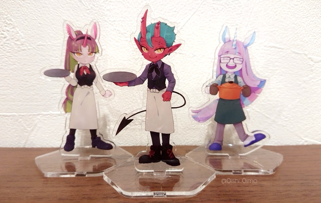 ウェイター風アクリルスタンド(全3種)