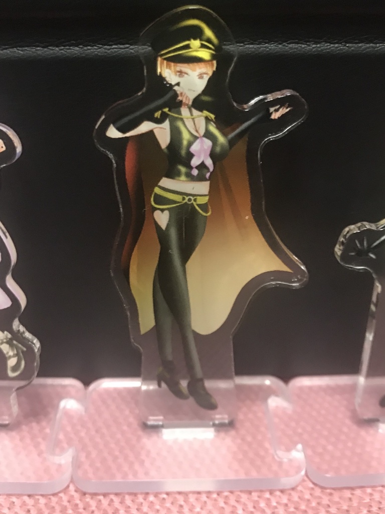 不知火 苺璃果　アクリルフィギュアスタンド　初期衣装