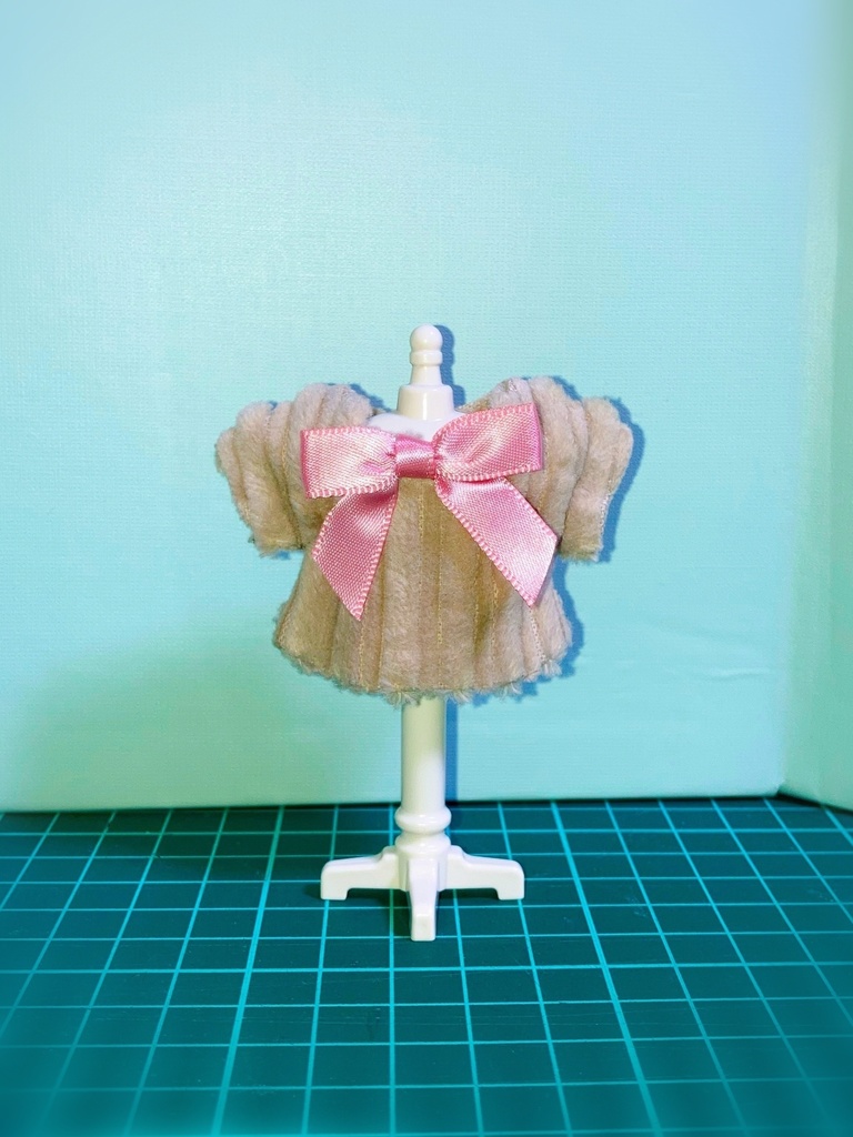 リブワンピ ストロベリーショコラ 10㎝ぬい服