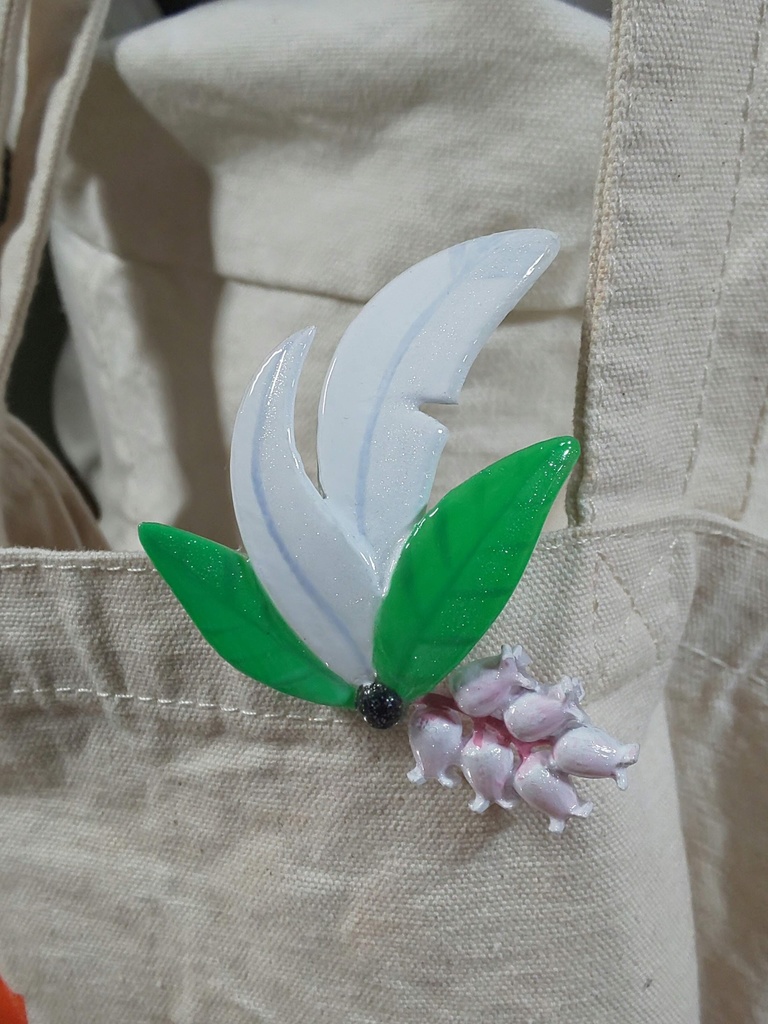 あせびちゃん風イヤーカフ