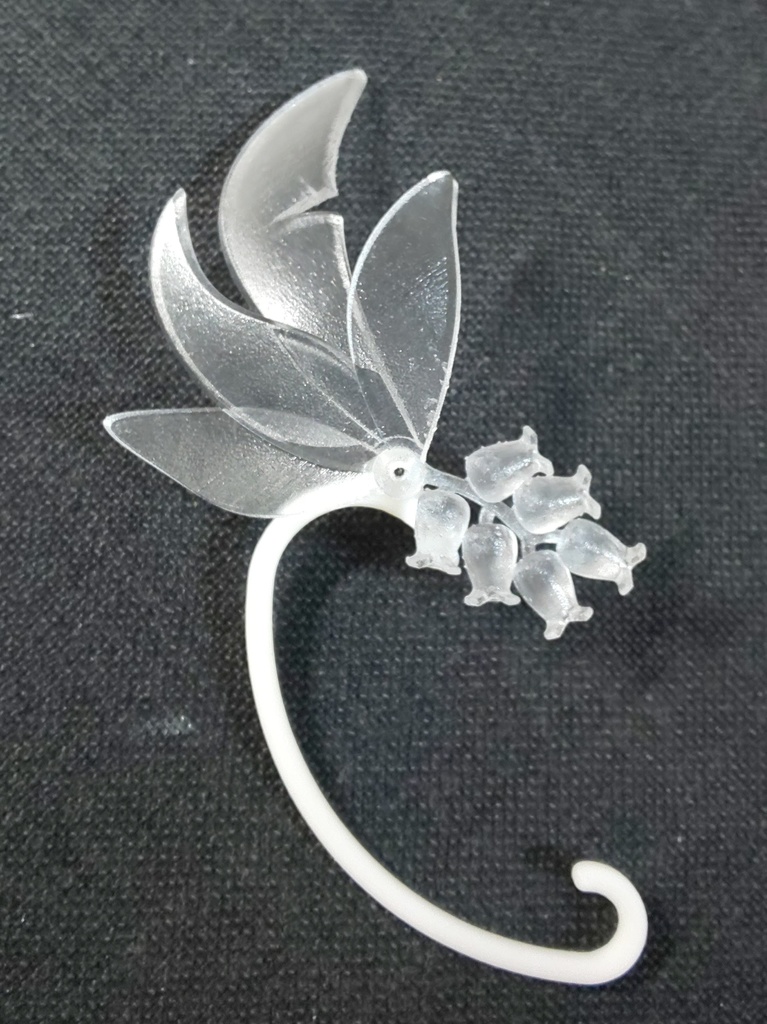 あせびちゃん風イヤーカフ