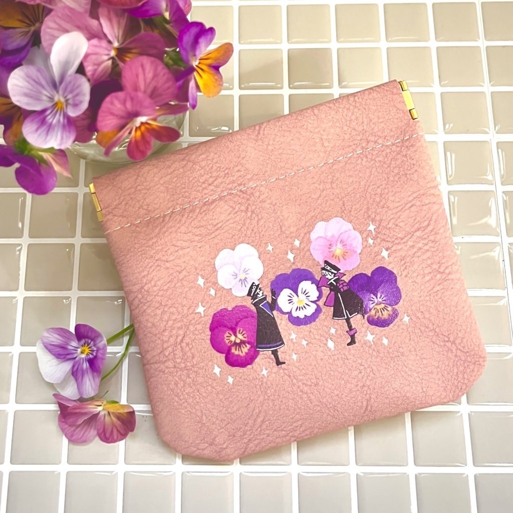 天江戸すみれのポーチ