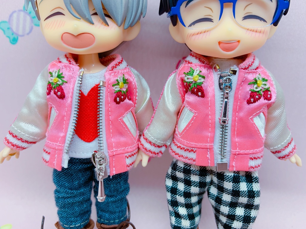 【オビツ11 outfit】苺刺繍スカジャン(ピンク)