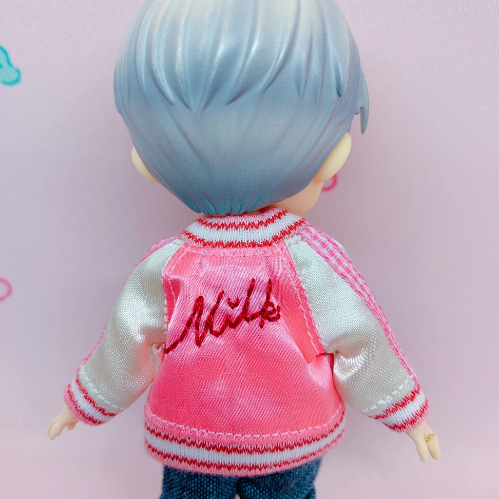 【オビツ11 outfit】苺刺繍スカジャン(ピンク)