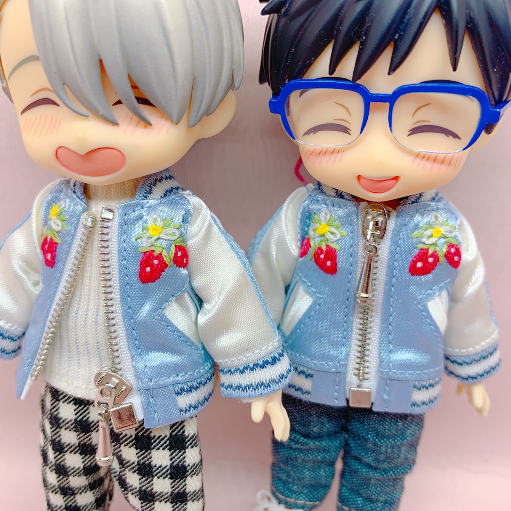 【オビツ11 outfit】苺刺繍スカジャン(サックス)