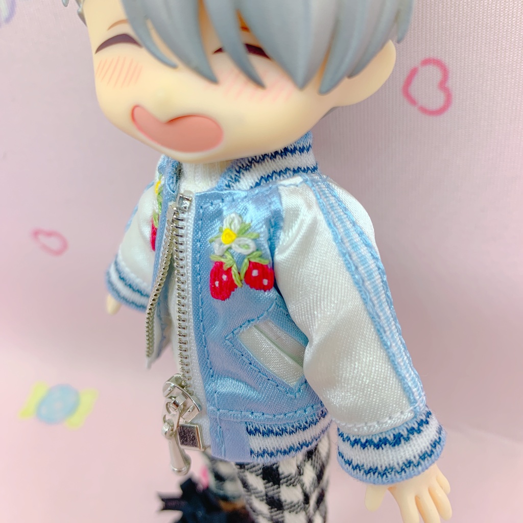 【オビツ11 outfit】苺刺繍スカジャン(サックス)