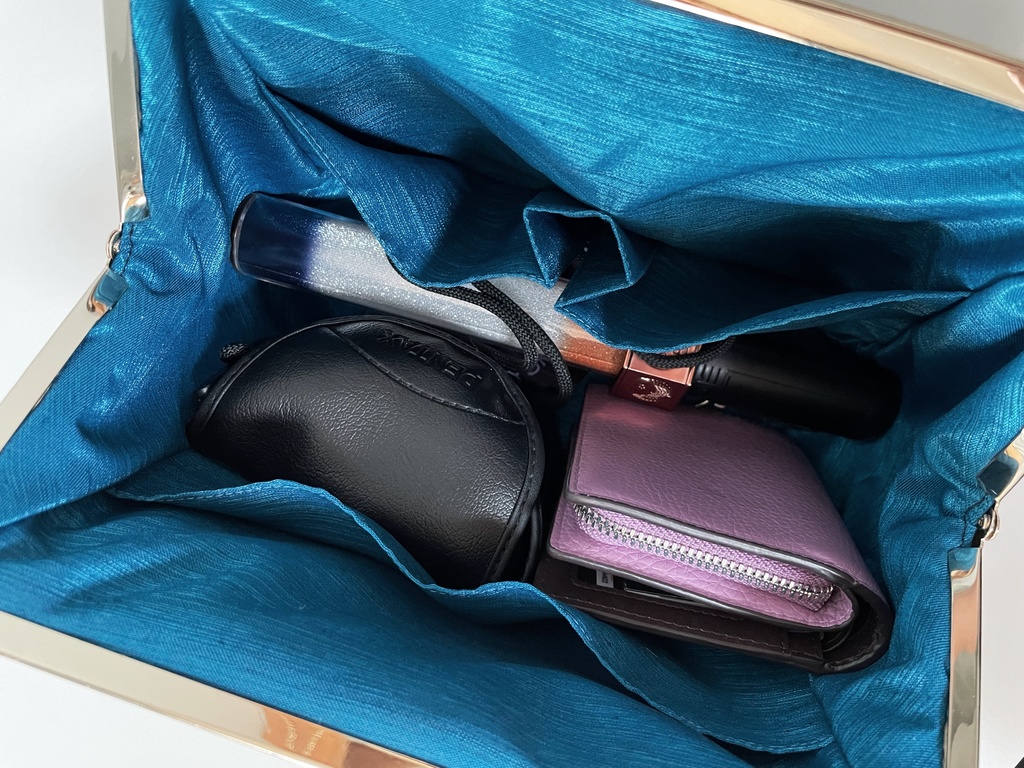 松井江イメージがま口バッグ