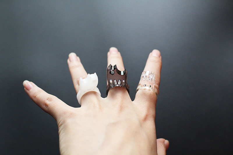 アクリルリング