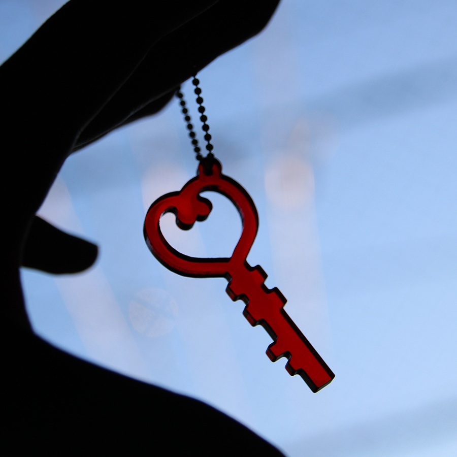 ラボの鍵アクリルキーホルダー