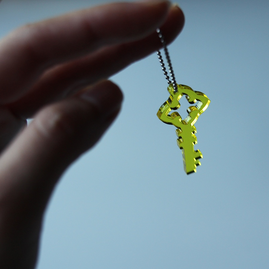 ラボの鍵アクリルキーホルダー