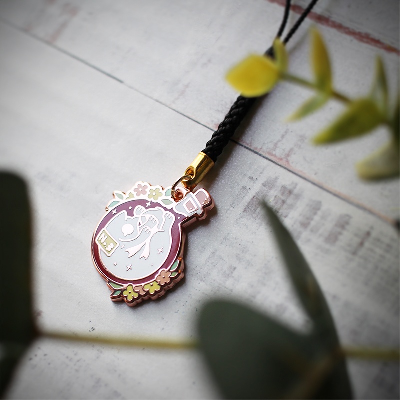 アルフィーの秘密エナメルチャーム