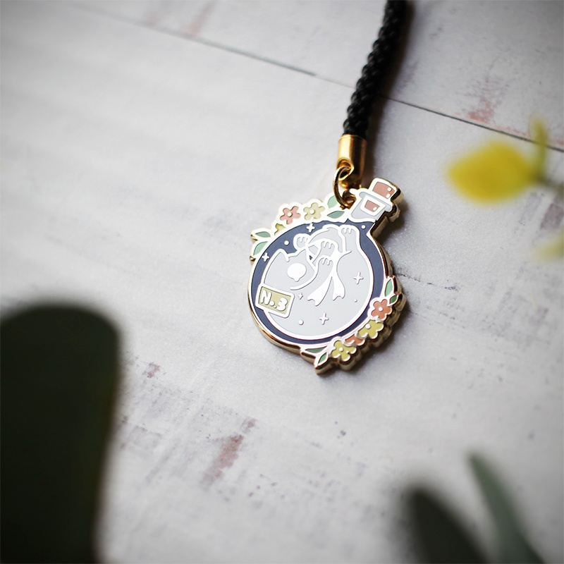 アルフィーの秘密エナメルチャーム