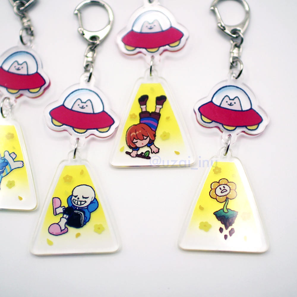 Cuuuuute Dog abduction key chain