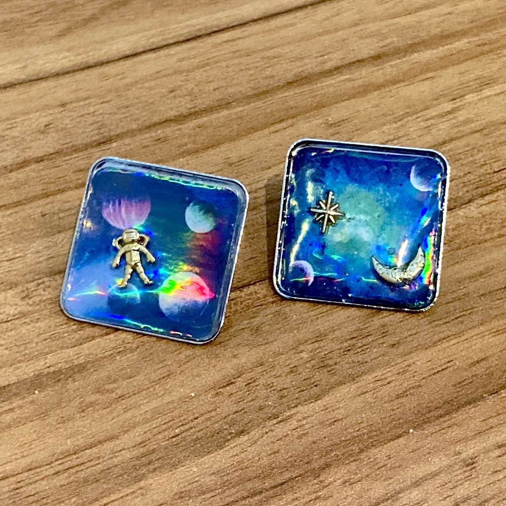 ピンバッジ〜宇宙〜
