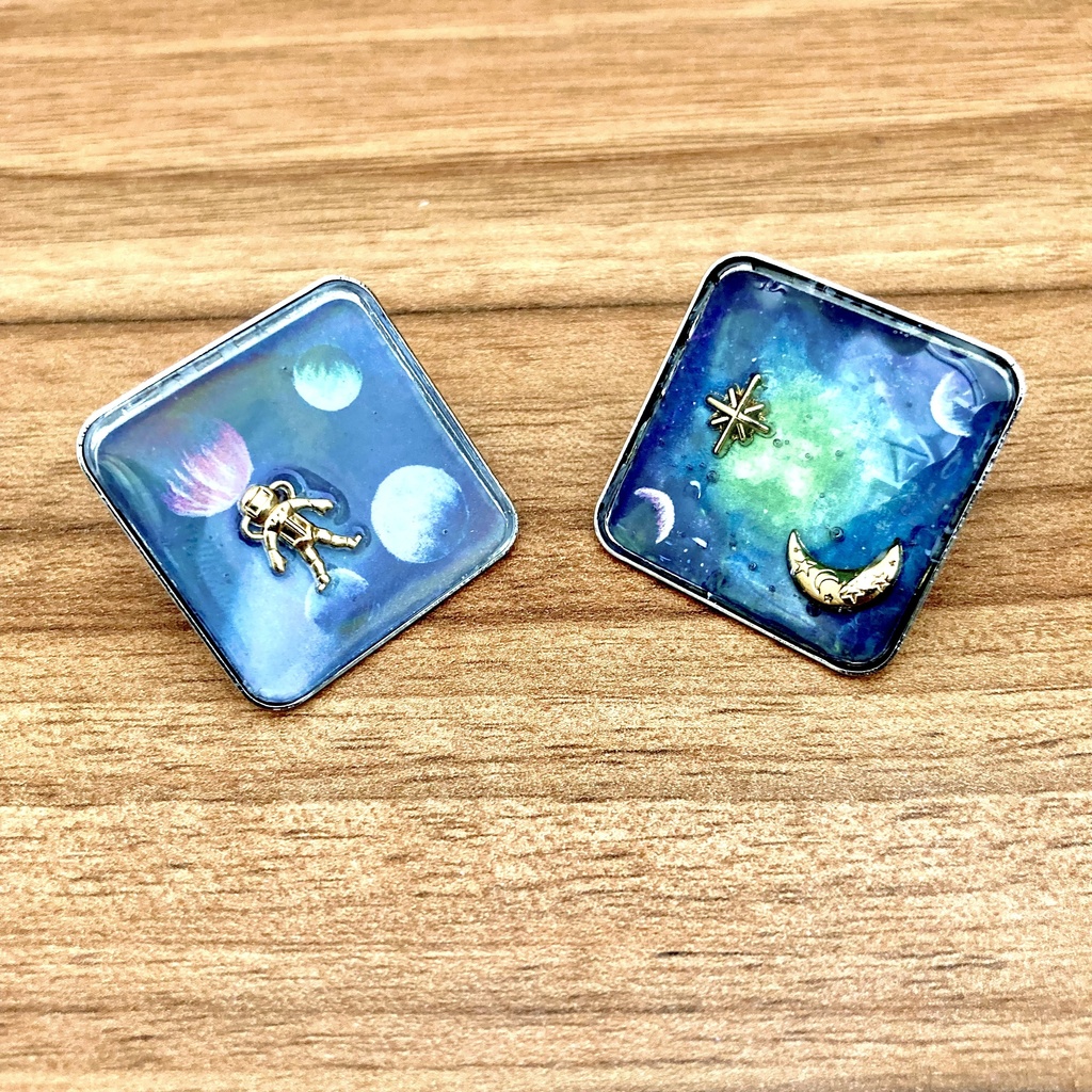 ピンバッジ〜宇宙〜