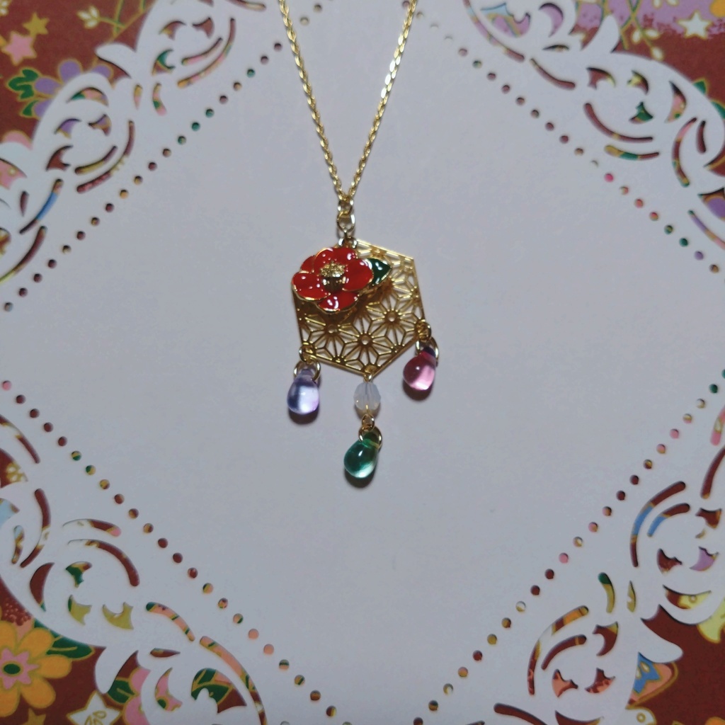 紅月イメージネックレス