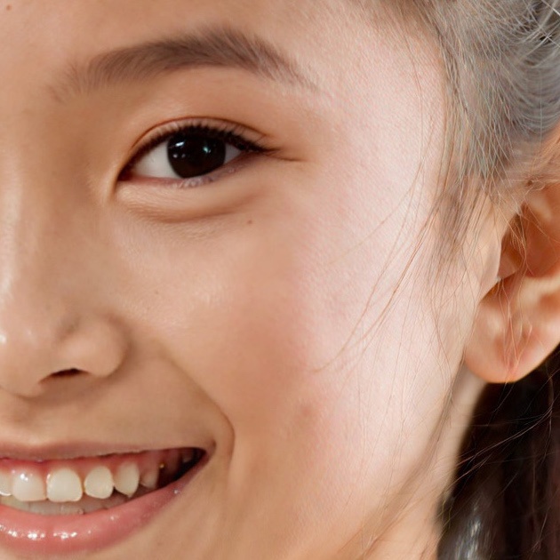 AI生成の女の子(スクール水着) 等身大タペストリー