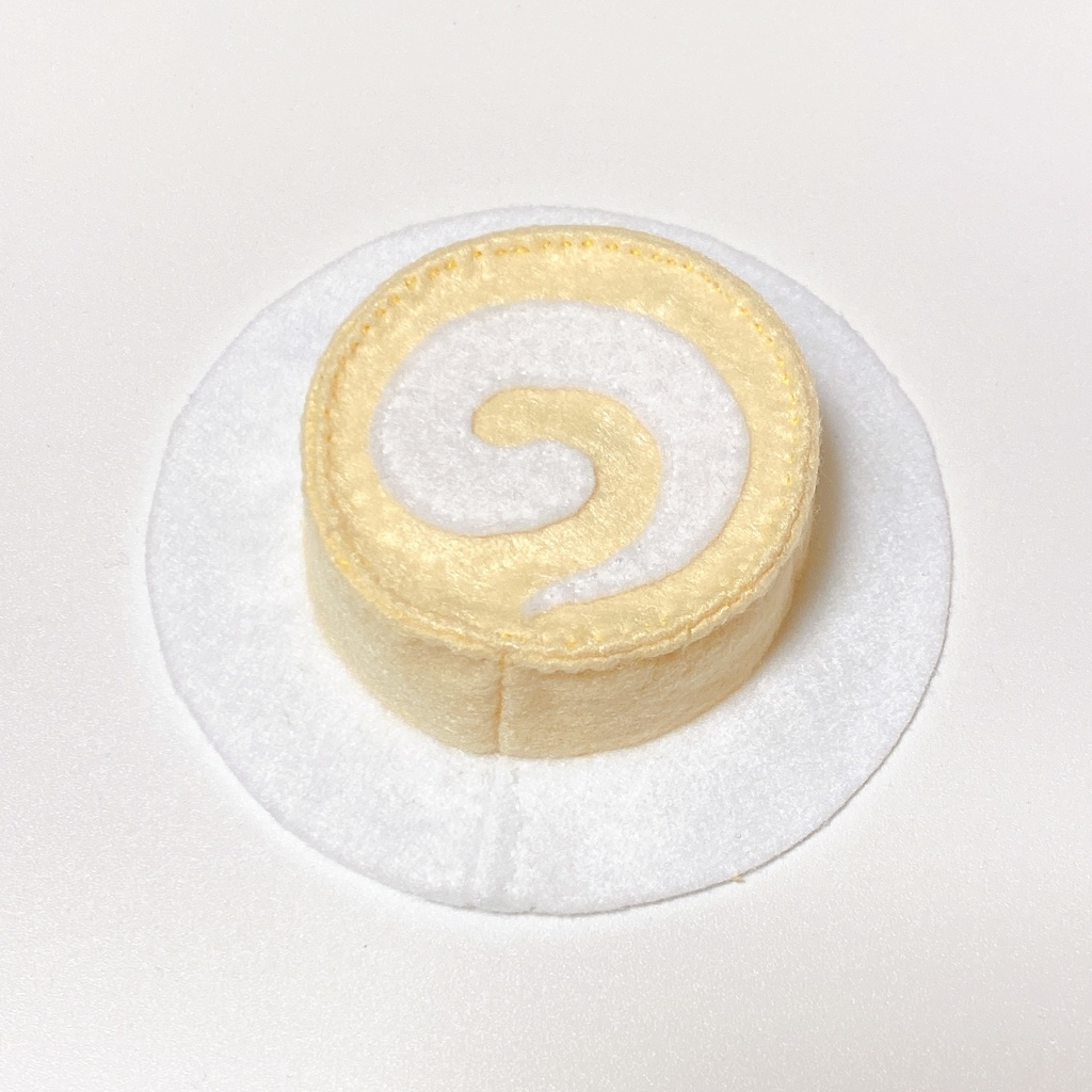 ぬいの帽子 ロールケーキ