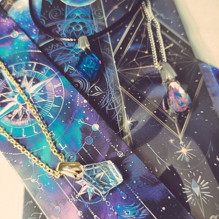 魔力結晶のネックレス ラズリ・ダイヤ