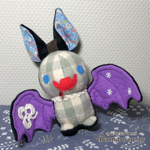 [ミニぬいぐるみ] こうもり(瞳ライトブルー)