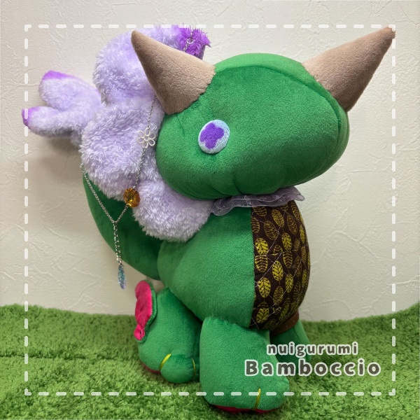 ［BIGぬいぐるみ］トリケラドラゴン