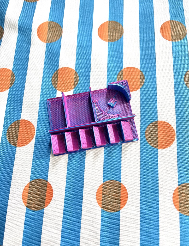 レッドとブルーのバイカラー ポケモンカード ダメカンケース 仕切り