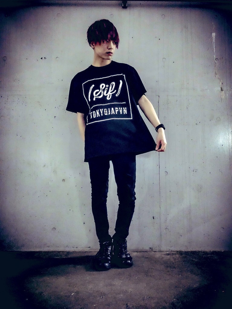 スクエアロゴBIGTシャツ