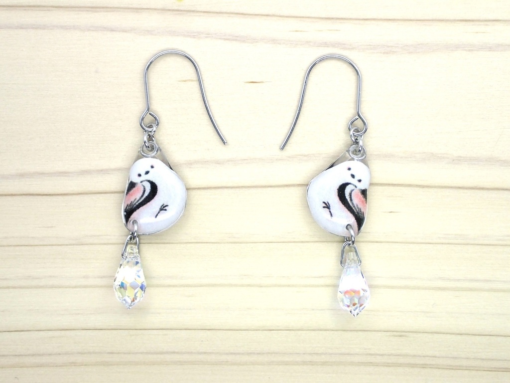 【ピアス】ふりむきシマエナガ